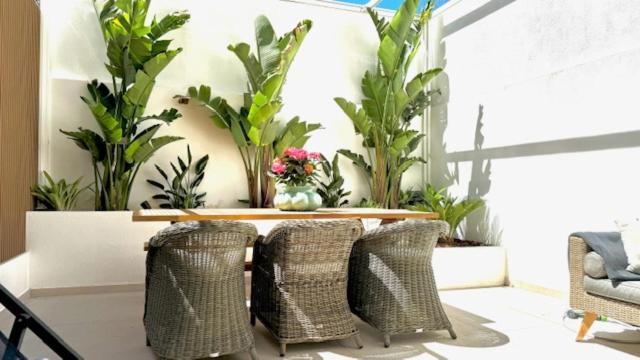 Marbella Center Beachfront With Private Patio Exteriér fotografie