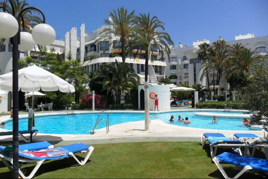 Marbella Center Beachfront With Private Patio Exteriér fotografie