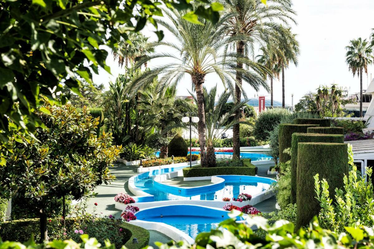 Marbella Center Beachfront With Private Patio Exteriér fotografie
