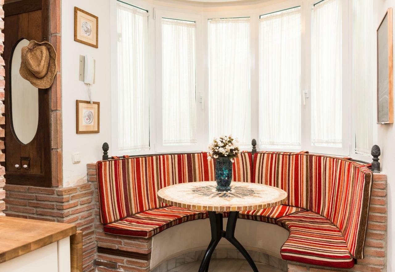Marbella Center Beachfront With Private Patio Exteriér fotografie