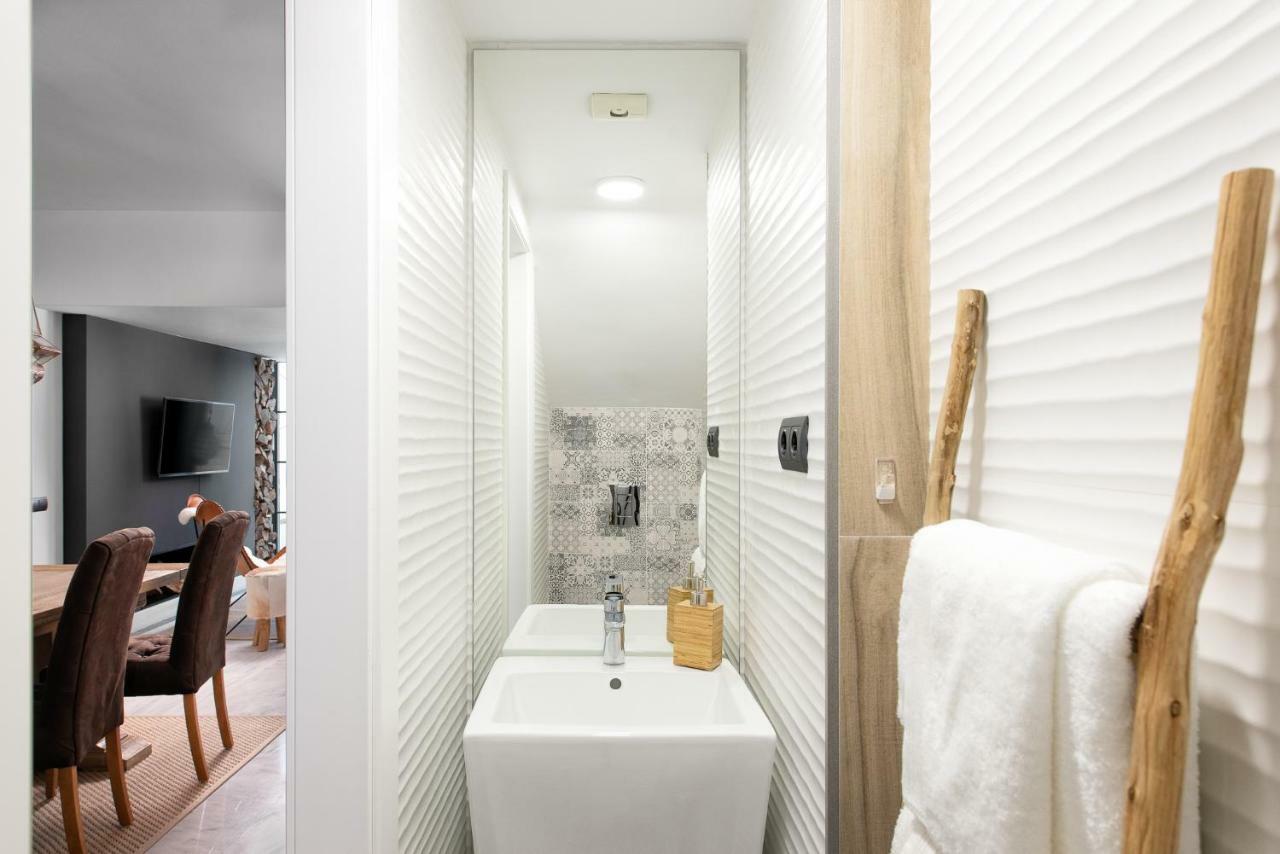 Marbella Center Beachfront With Private Patio Exteriér fotografie