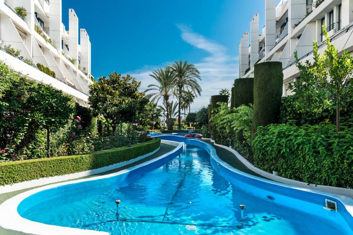 Marbella Center Beachfront With Private Patio Exteriér fotografie